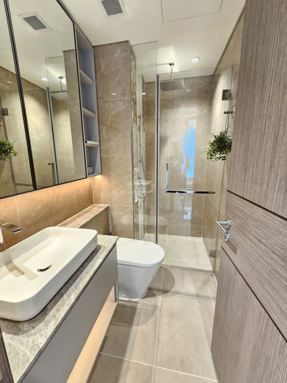 2 bedrooms Apartment in District 1, Ho Chi Minh, Vietnam No. 29538