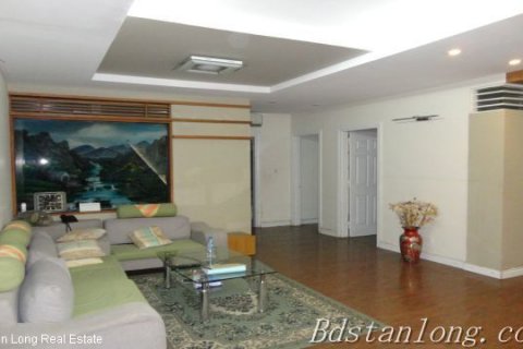 Квартира с 3 спальнями в Намтыльем, Ханой ,  № 7626