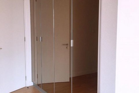 Квартира с 4 спальнями в Тхудык, Хошимин , № 22984 8