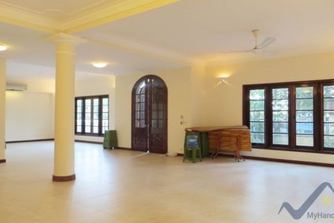 6 bedrooms Villa in Tay Ho, Ha Noi, No. 20155 4