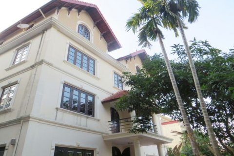 6 bedrooms Villa in Tay Ho, Ha Noi, No. 20155