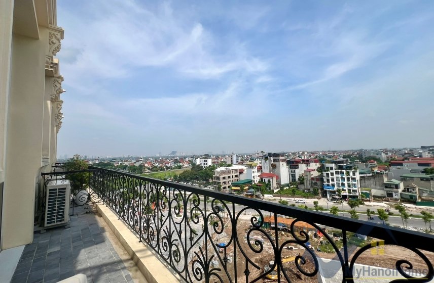 Квартира с 4 спальнями в Лонгбьен, Ханой, Вьетнам № 26673