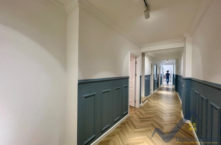 Квартира с 4 спальнями в Лонгбьен, Ханой, Вьетнам № 26673