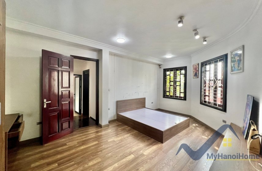 4 bedrooms House in Long Bien, Ha Noi, Vietnam No. 26675