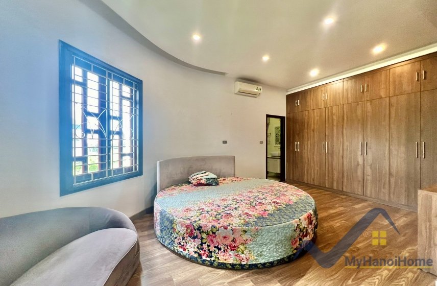 4 bedrooms House in Long Bien, Ha Noi, Vietnam No. 26675