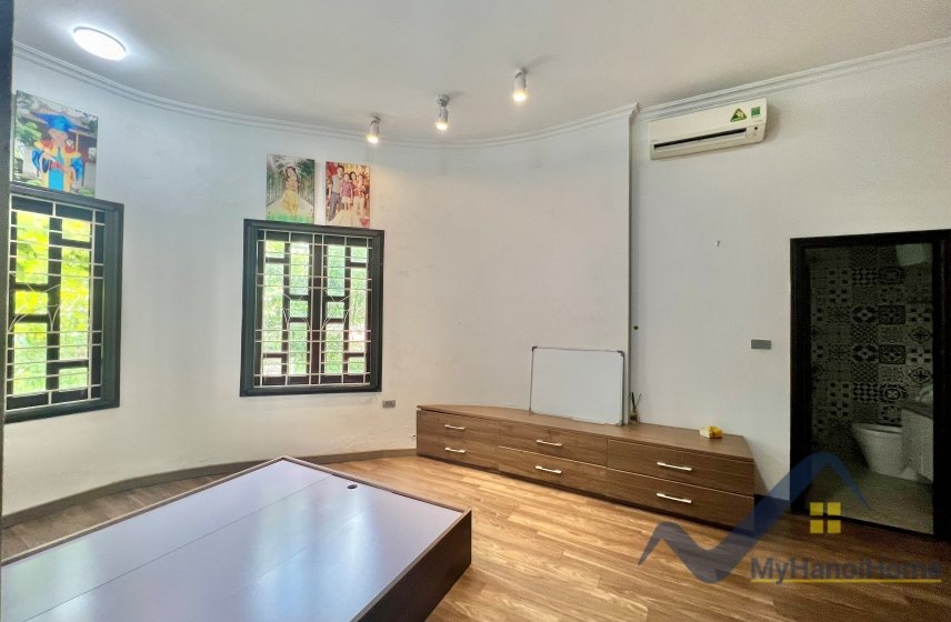 4 bedrooms House in Long Bien, Ha Noi, Vietnam No. 26675