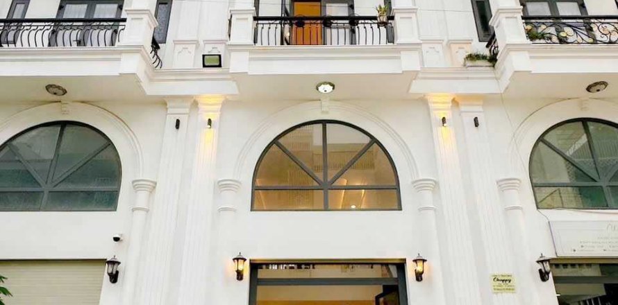 Studio Townhouse in District 7, Ho Chi Minh,  No. 24228