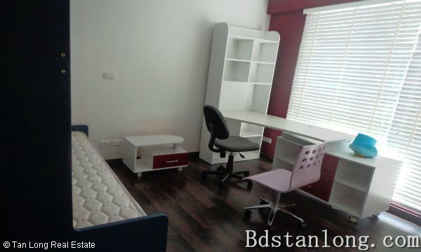 Квартира с 3 спальнями в Тэйхо, Ханой, Вьетнам № 7795