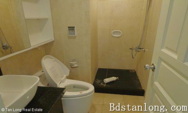 Квартира с 3 спальнями в Тэйхо, Ханой, Вьетнам № 7795