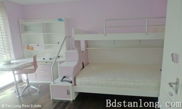 Квартира с 3 спальнями в Тэйхо, Ханой, Вьетнам № 7795