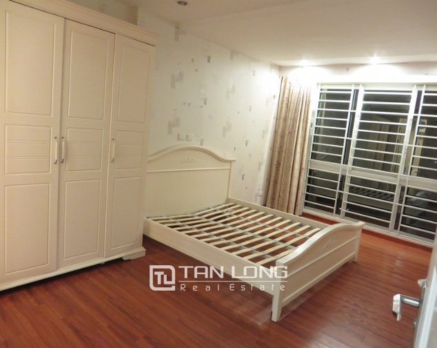 4 bedrooms Apartment in Tay Ho, Ha Noi, Vietnam No. 1871