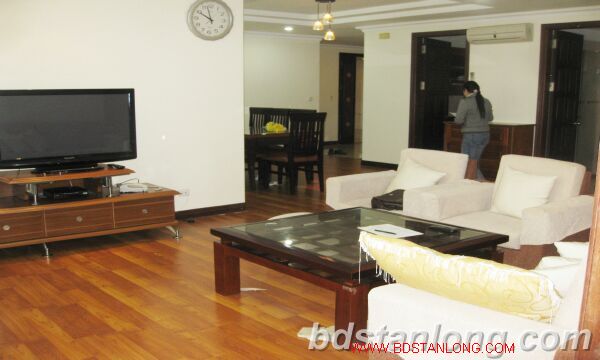 3 bedrooms Apartment in Tay Ho, Ha Noi, Vietnam No. 7701