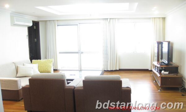3 bedrooms Apartment in Tay Ho, Ha Noi, Vietnam No. 7701