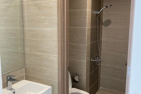 Квартира с 2 спальнями в Тхудык, Хошимин ,  № 21069 3