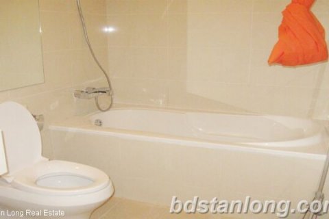 2 bedrooms Apartment in Dong Da, Ha Noi, No. 8236 8