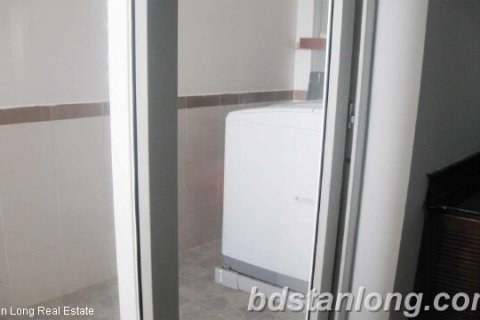 3 bedrooms Apartment in Dong Da, Ha Noi, No. 8230