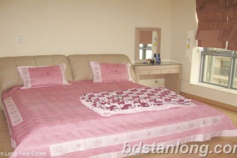 3 bedrooms Apartment in Dong Da, Ha Noi, No. 8233 6