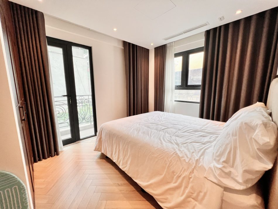 2 bedrooms Apartment in Hoan Kiem, Ha Noi, Vietnam No. 18093