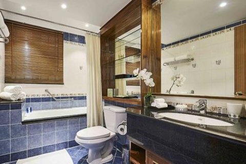 2 bedrooms Apartment in District 3, Ho Chi Minh, No. 18541 5