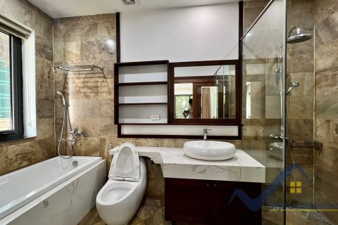 Квартира с 4 спальнями в Тэйхо, Ханой , № 26561 18