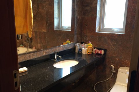 2 bedrooms Apartment in Ba Dinh, Ha Noi, No. 6161 5