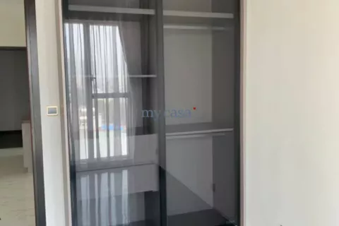 Квартира с 4 спальнями в Тхудык, Хошимин , № 12038 4