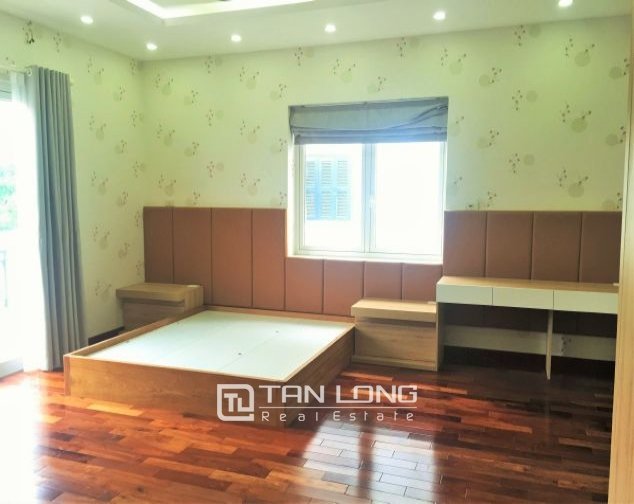 4 bedrooms Villa in Long Bien, Ha Noi, Vietnam No. 5170