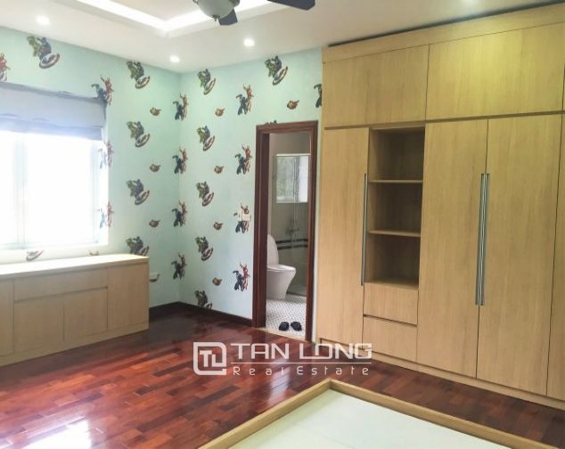 4 bedrooms Villa in Long Bien, Ha Noi, Vietnam No. 5170