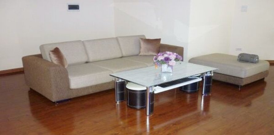 2 bedrooms Apartment in Cau Giay, Ha Noi, No. 8002