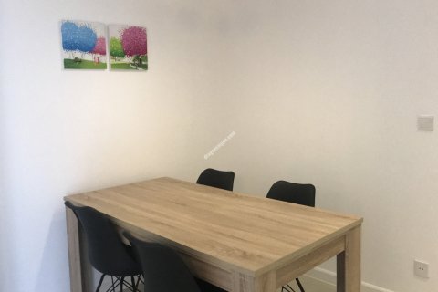 Квартира с 2 спальнями в Тхудык, Хошимин , № 15076 6