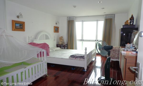 3 bedrooms Apartment in Tay Ho, Ha Noi, Vietnam No. 1980