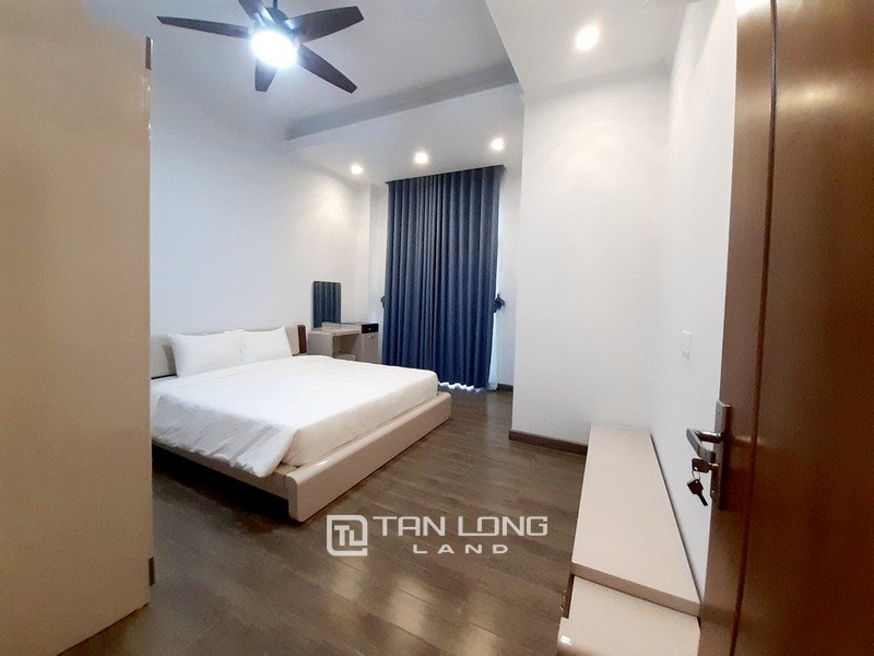4 bedrooms House in Long Bien, Ha Noi, Vietnam No. 2675