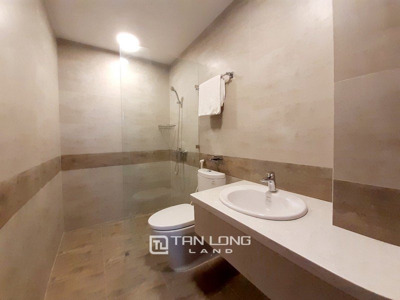 4 bedrooms House in Long Bien, Ha Noi, Vietnam No. 2675