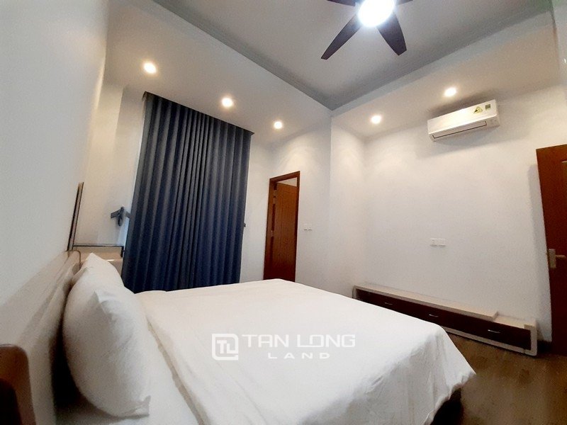4 bedrooms House in Long Bien, Ha Noi, Vietnam No. 2675