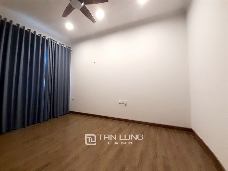 4 bedrooms House in Long Bien, Ha Noi, Vietnam No. 2675