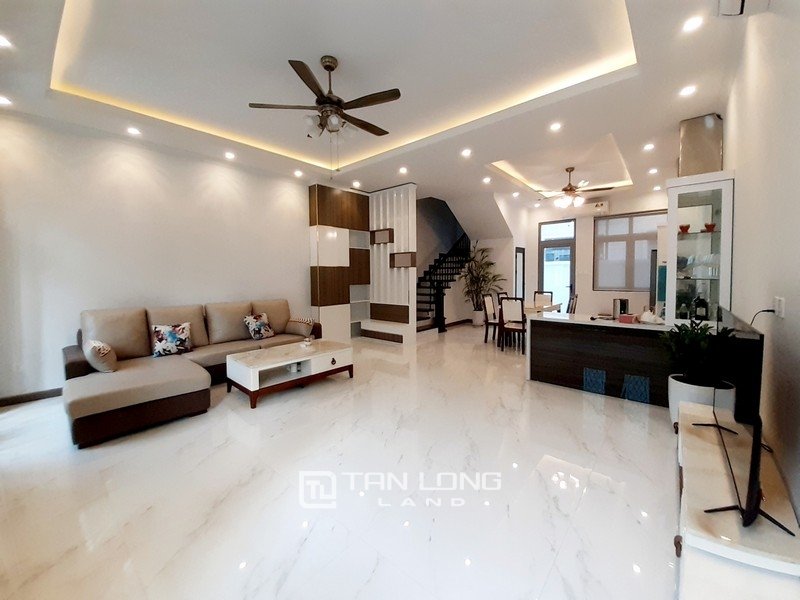 4 bedrooms House in Long Bien, Ha Noi, Vietnam No. 2675