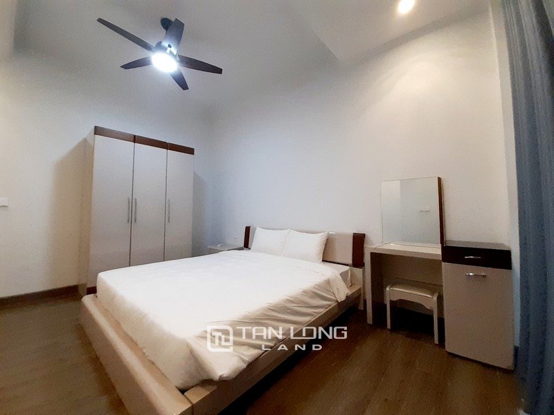 4 bedrooms House in Long Bien, Ha Noi, Vietnam No. 2675