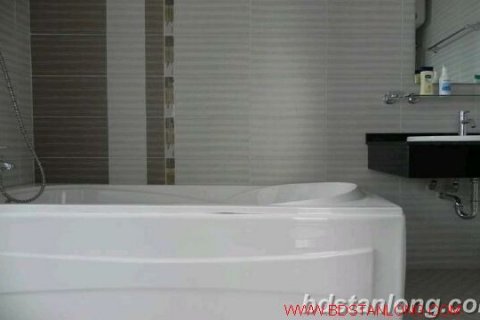 3 bedrooms Apartment in Tay Ho, Ha Noi, No. 8823 6