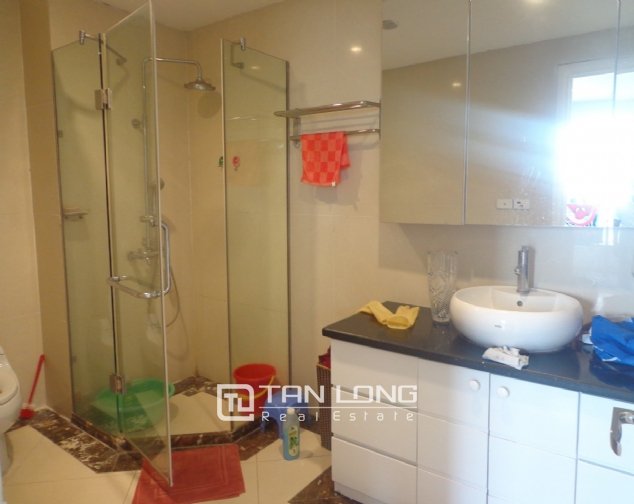 3 bedrooms Apartment in Hoan Kiem, Ha Noi, Vietnam No. 5158