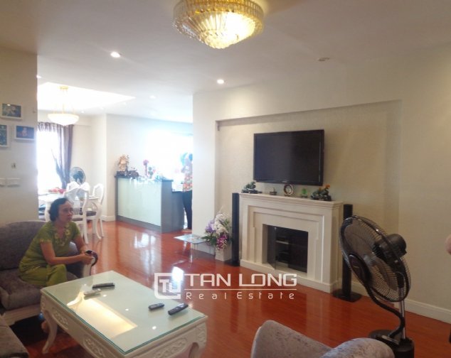 3 bedrooms Apartment in Hoan Kiem, Ha Noi, Vietnam No. 5158