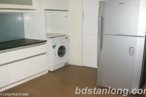 3 bedrooms Apartment in Dong Da, Ha Noi, No. 8220 6