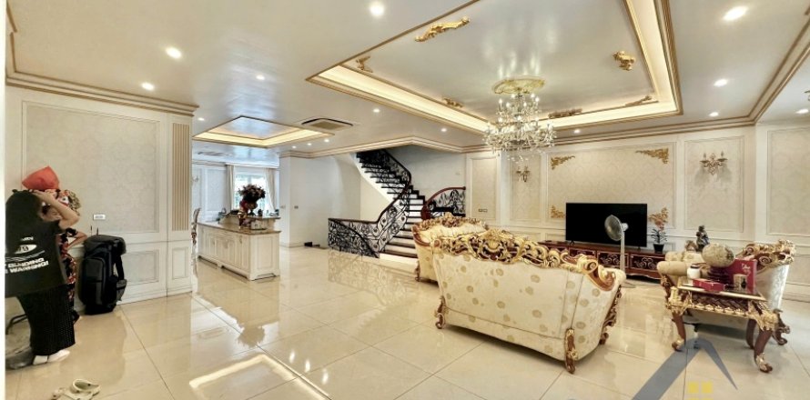 4 bedrooms Villa in Long Bien, Ha Noi, No. 26494