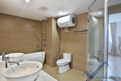 Квартира с 3 спальнями в Тэйхо, Ханой , № 26498 18