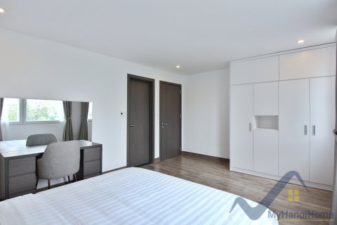 Квартира с 3 спальнями в Тэйхо, Ханой , № 26498 17