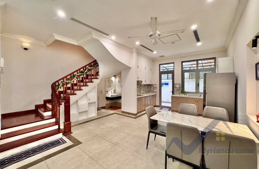 4 bedrooms Villa in Long Bien, Ha Noi, Vietnam No. 19751