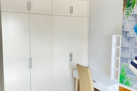 Квартира с 3 спальнями в Тхудык, Хошимин , № 22543 4