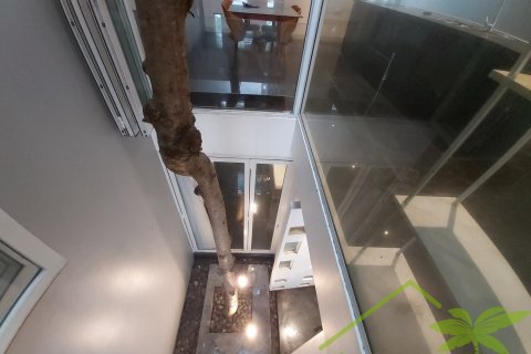 3 bedrooms Villa in Nha Trang, No. 28527 9