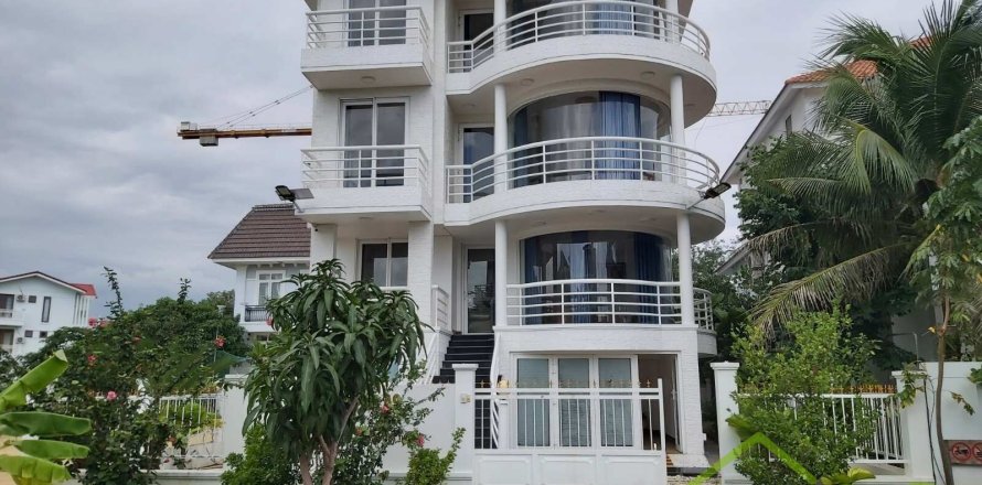 7 bedrooms Villa in Nha Trang, No. 28531