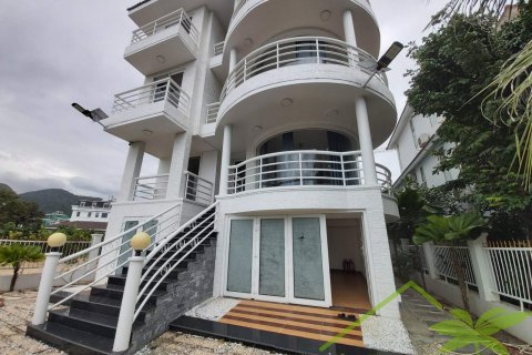 7 bedrooms Villa in Nha Trang, No. 28531 2
