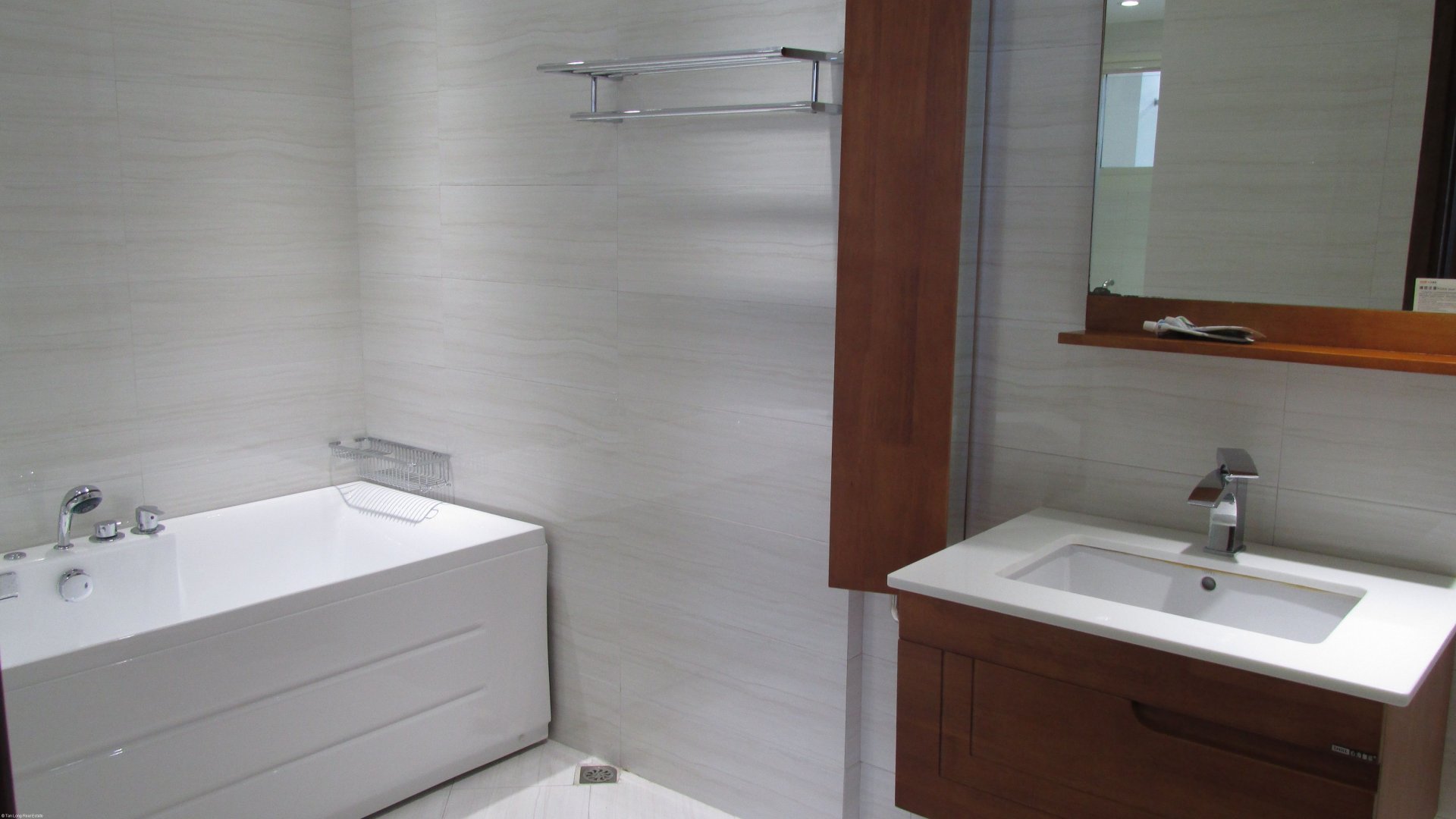 2 bedrooms Apartment in Hai Ba Trung, Ha Noi, Vietnam No. 7461